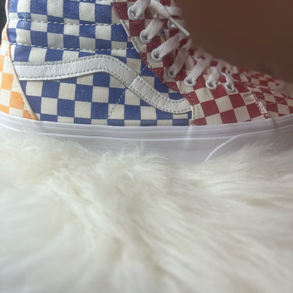 Vans Sk8-Hi
Checkerboard Multi - Picture 3 of 7